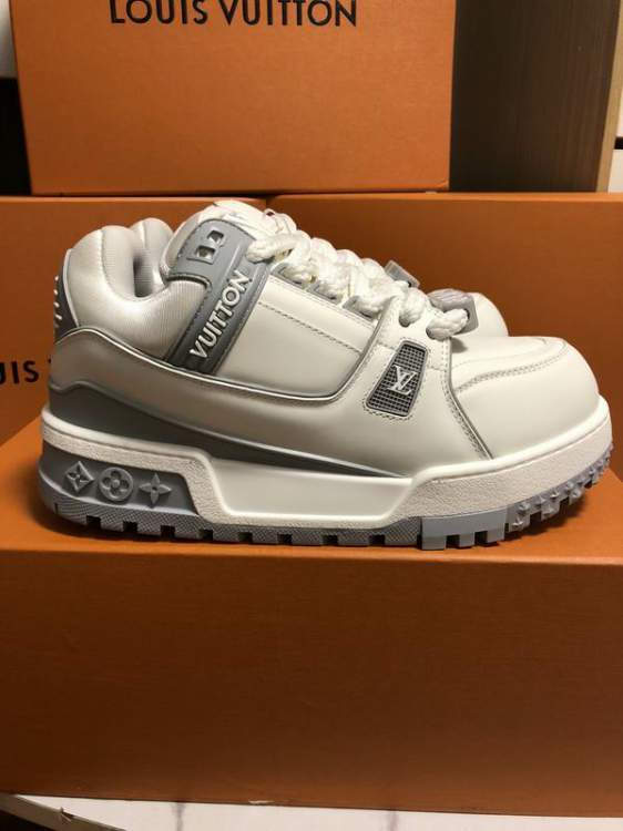 Picture of Louis Vuitton Shoes _SKULVsz35-46mnf071716486